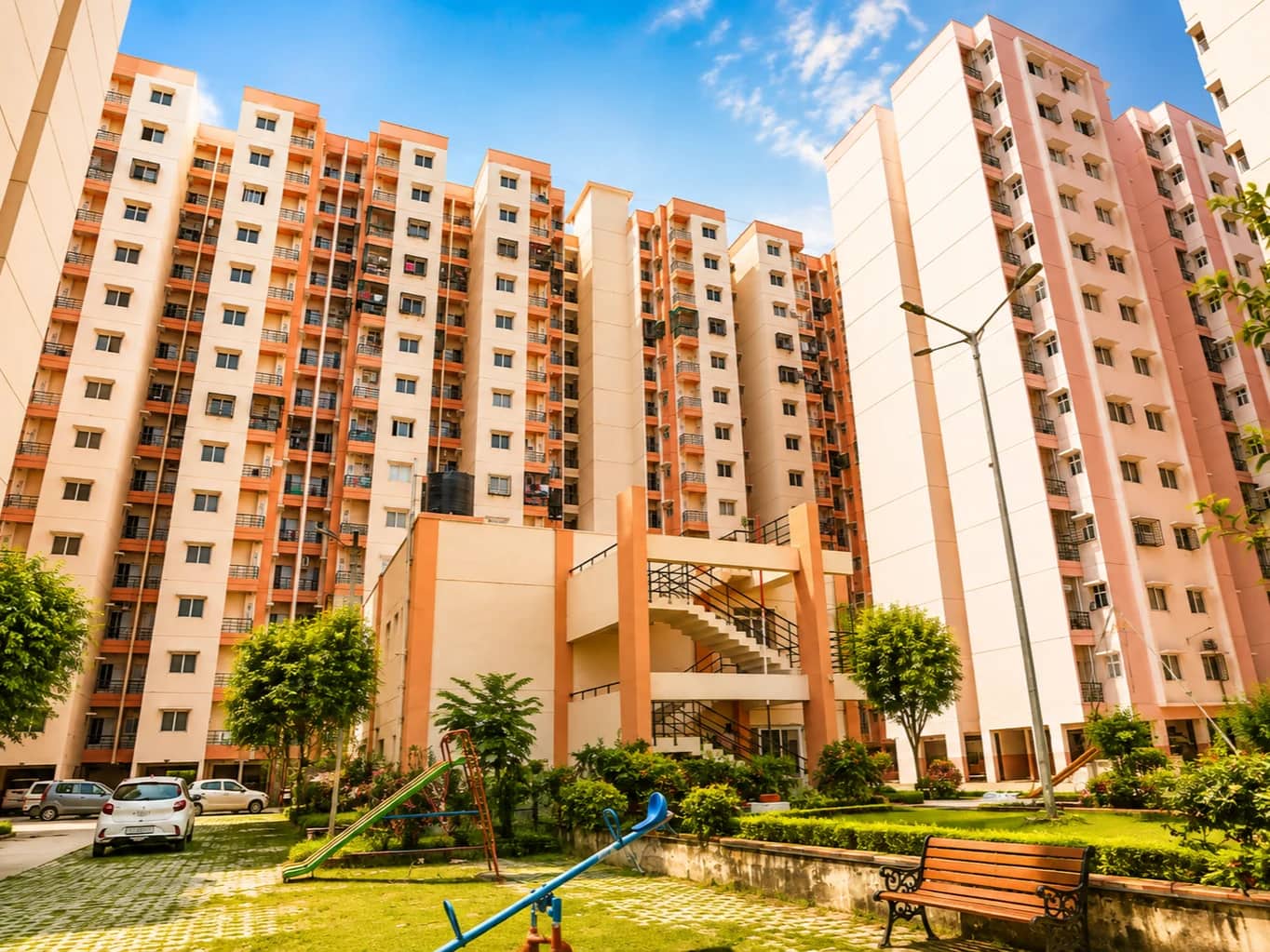 sushant-golf-city property — photo 1